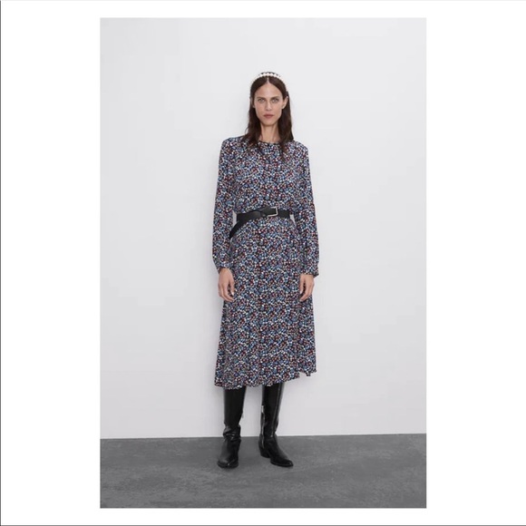 Zara Dresses & Skirts - Zara Black Red Floral Print Long Sleeve Maxi Dress